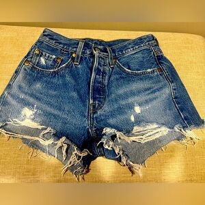 NWOT Levi’s 501 Jean shorts